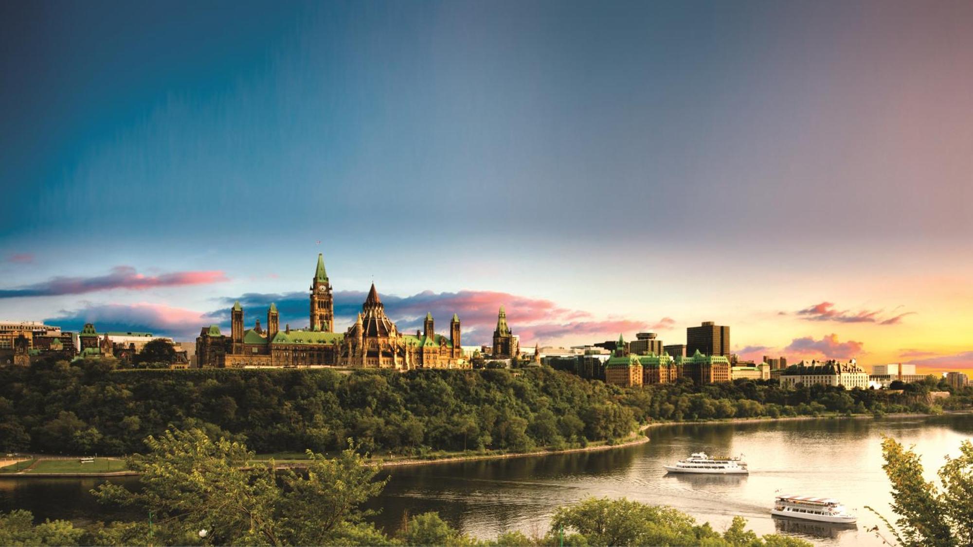 Holiday Inn - Ottawa Dwtn - Parliament Hill, an IHG Hotel Bagian luar foto