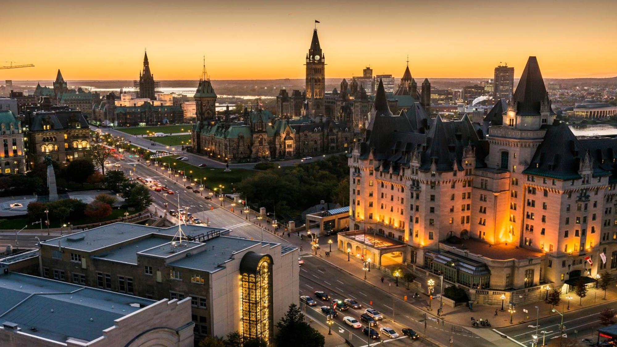 Holiday Inn - Ottawa Dwtn - Parliament Hill, an IHG Hotel Bagian luar foto